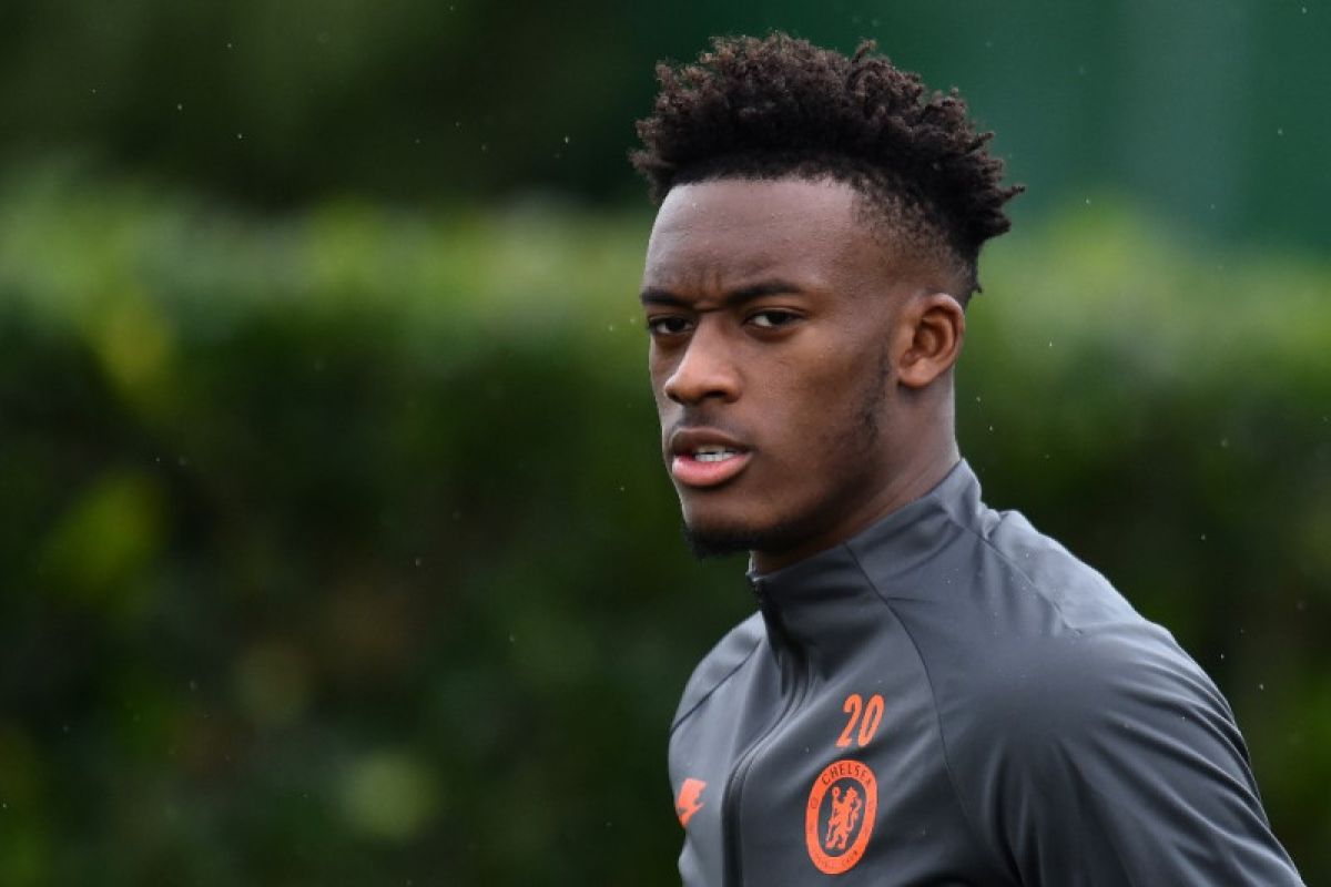 Pemain Chelsea Callum Hudson-Odoi positif virus corona