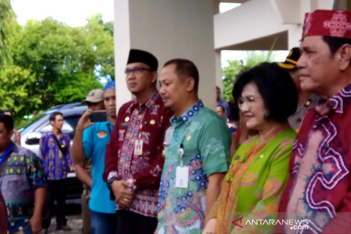 Bupati minta setiap desa di Barsel bentuk posko siaga banjir