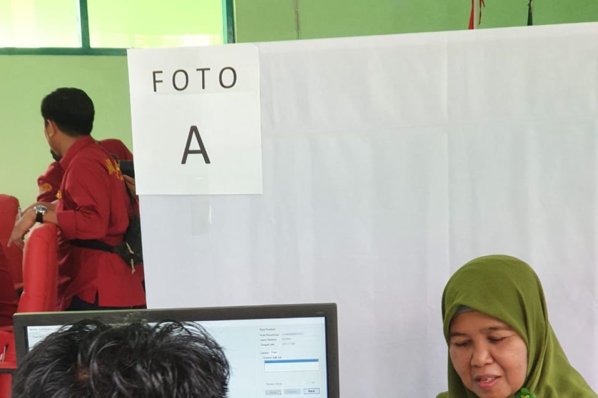 JCH Kabupaten Selayar dan Takalar jalani pemeriksaan biometrik