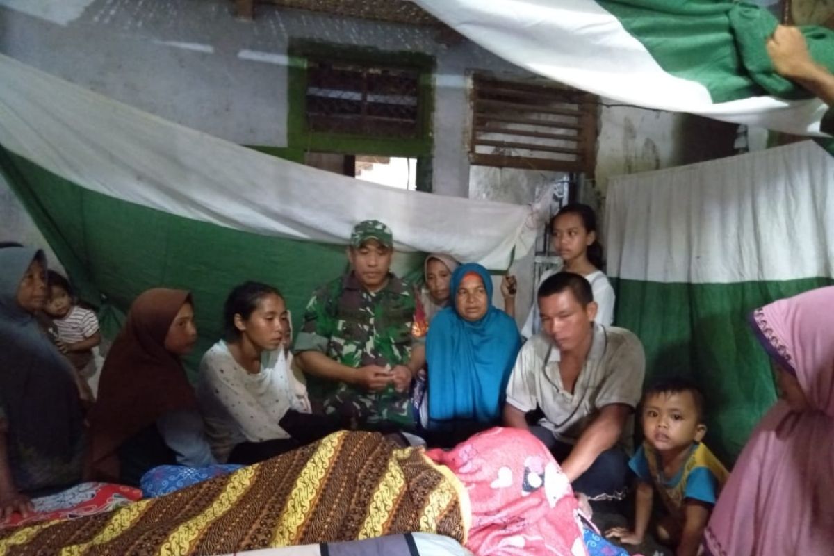 Pasang setrum untuk hama monyet, seorang wanita di NTB tewas tersengat listrik