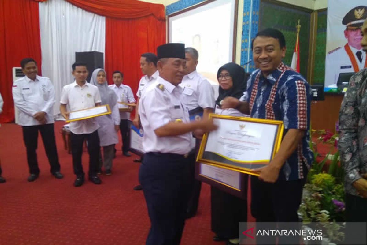 Pemerintah Pelalawan beri penghargaan CSR terbaik ke PT RAPP