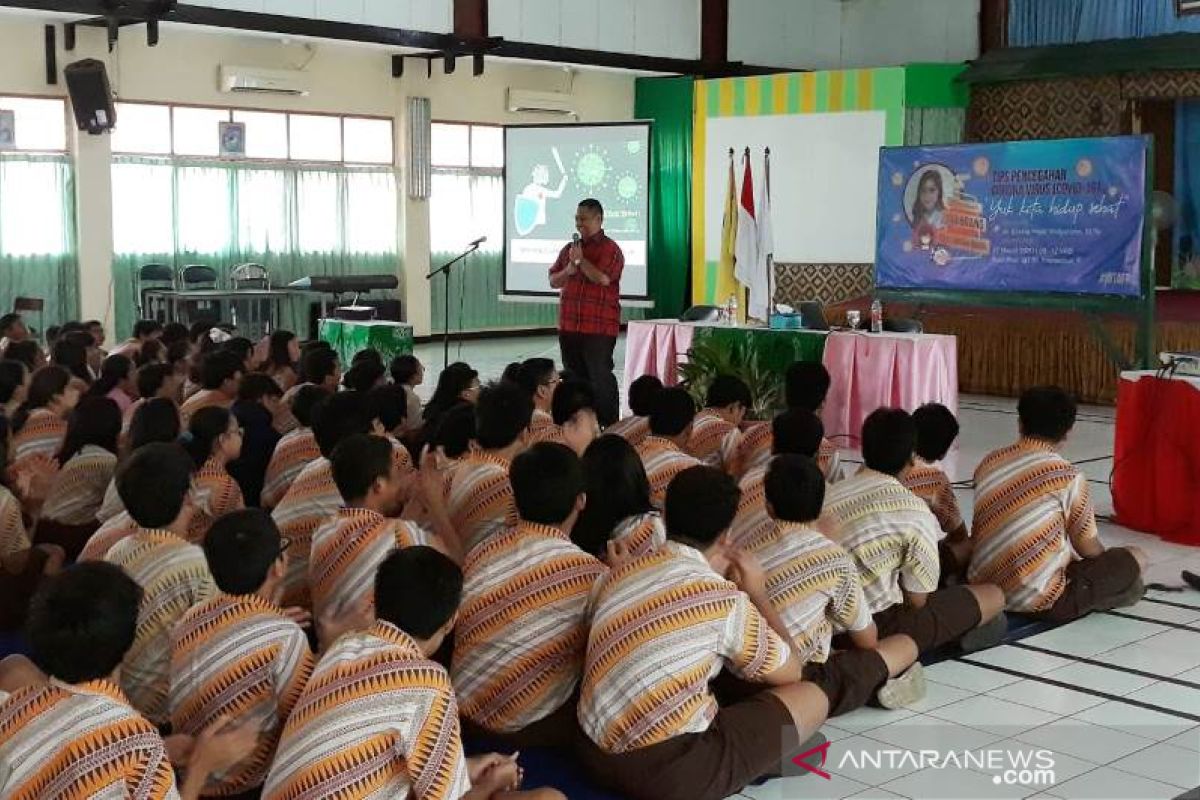 Antisipasi virus corona di sekolah