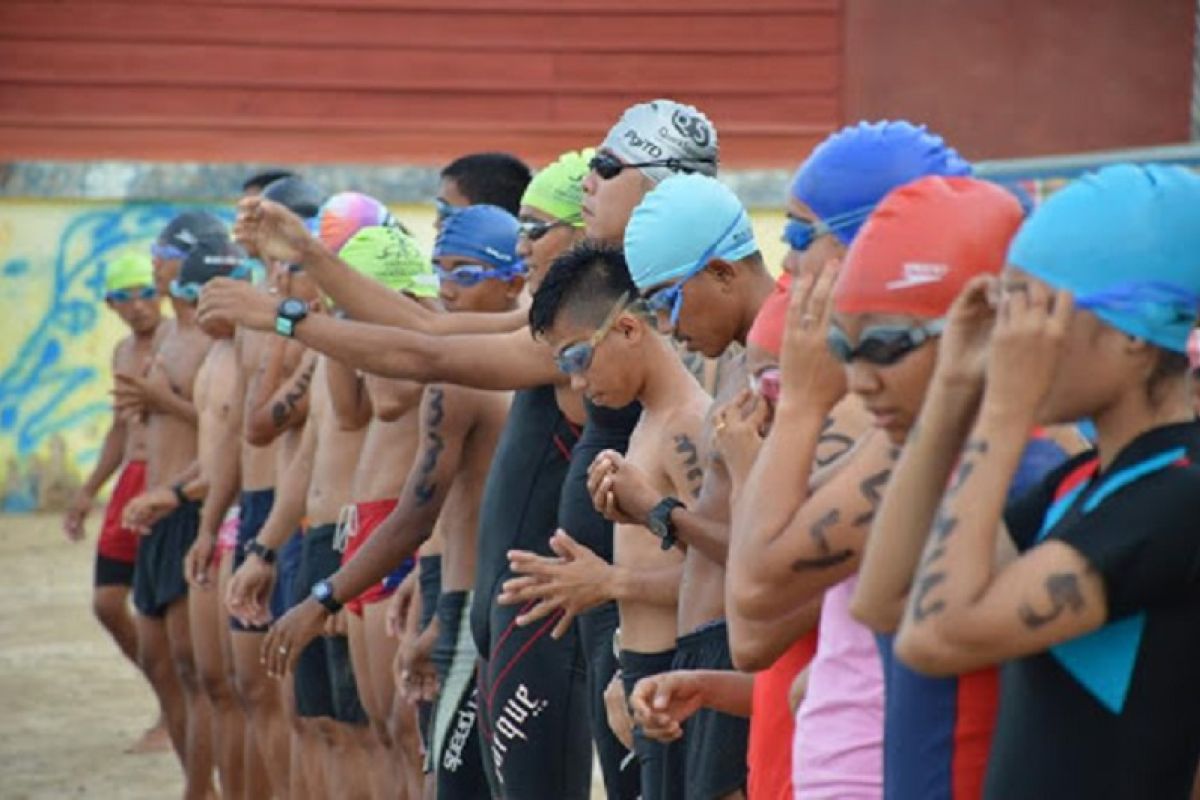 Cegah virus corona, panitia triathlon Sibolga cek kesehatan peserta