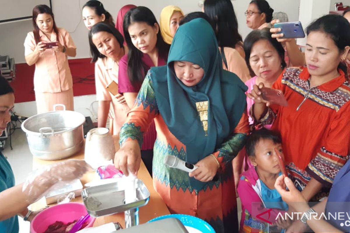 Pemkab Landak latih para perempuan kelola produk peternakan