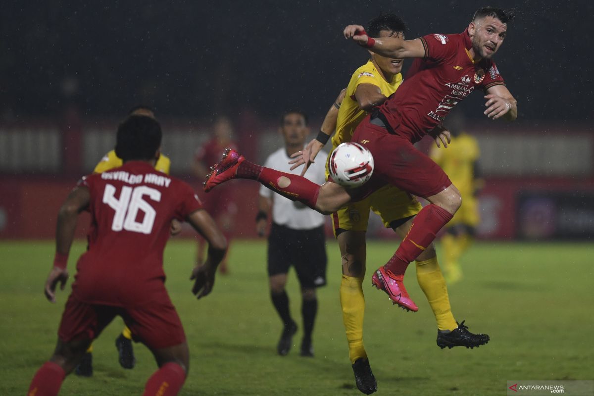 Pelatih Persija Sergio Farias Jakarta puji kiper Bhayangkara FC Awan Setho