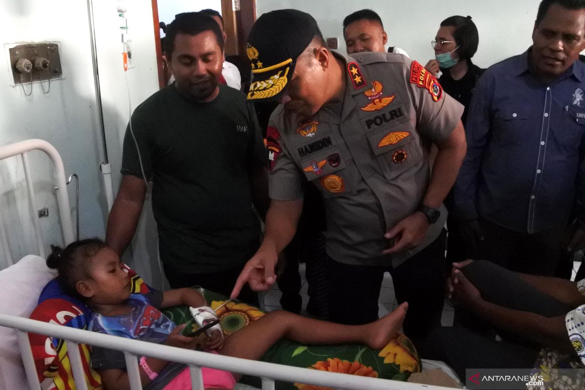 Kapolda NTT prihatin dengan kondisi para pasien DBD di Sikka