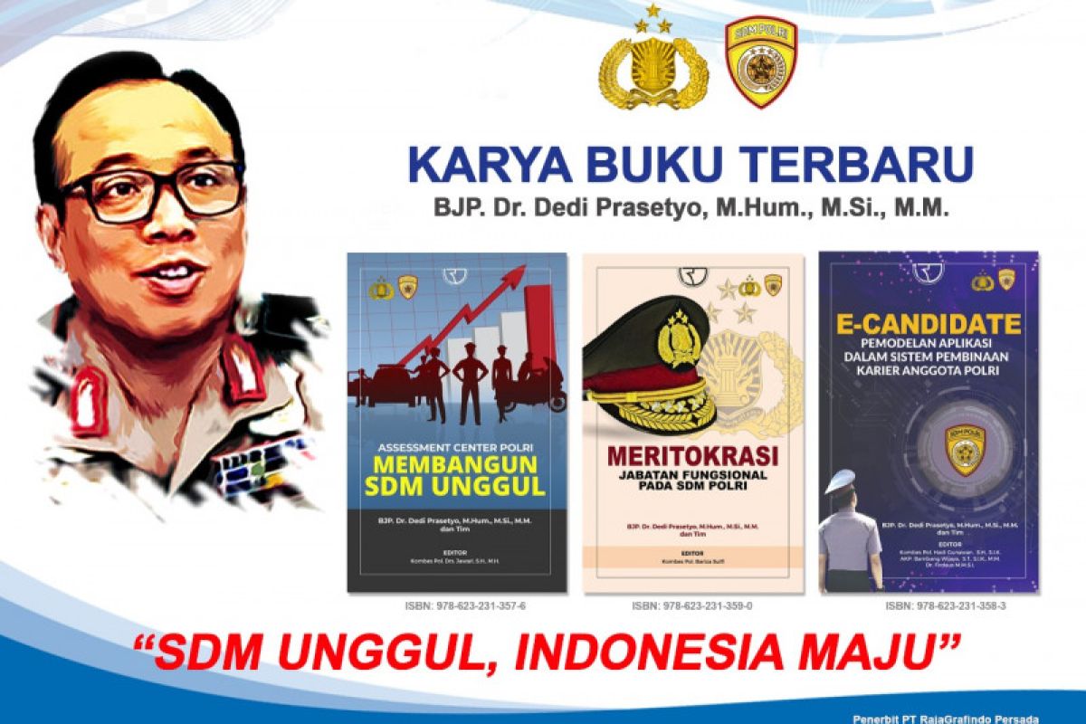 KarobinkarPolri luncurkan 3 buku soal bangun SDM unggul Polri