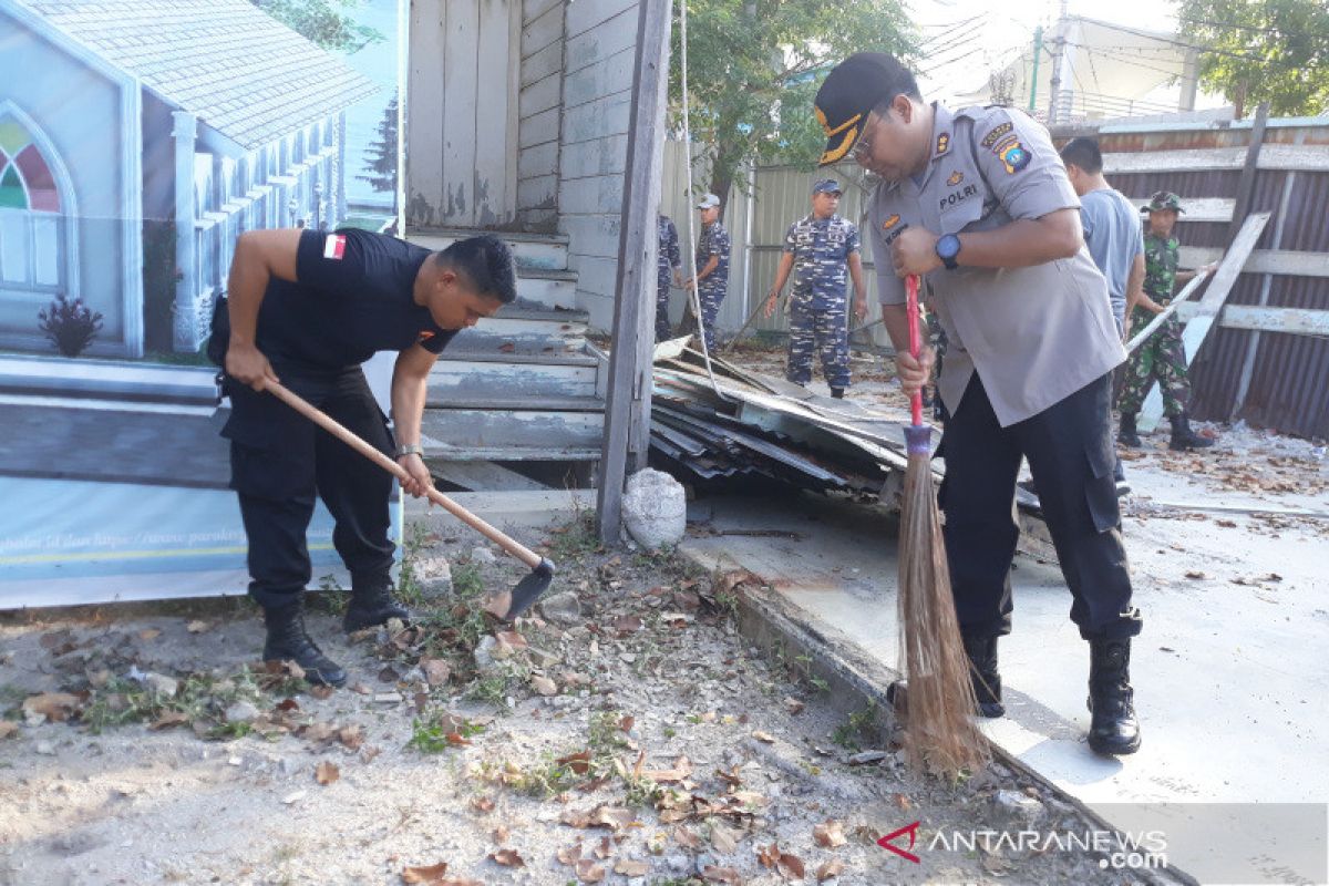 Bupati Karimun goro di Gereja Santo Joseph yang akan direnovasi