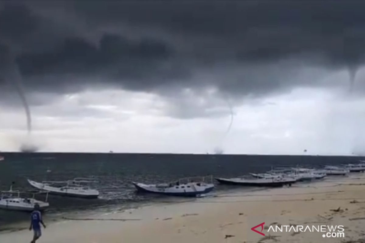 Fenomena Waterspout terjadi di  Waduk Gajah Mungkur Wonogiri