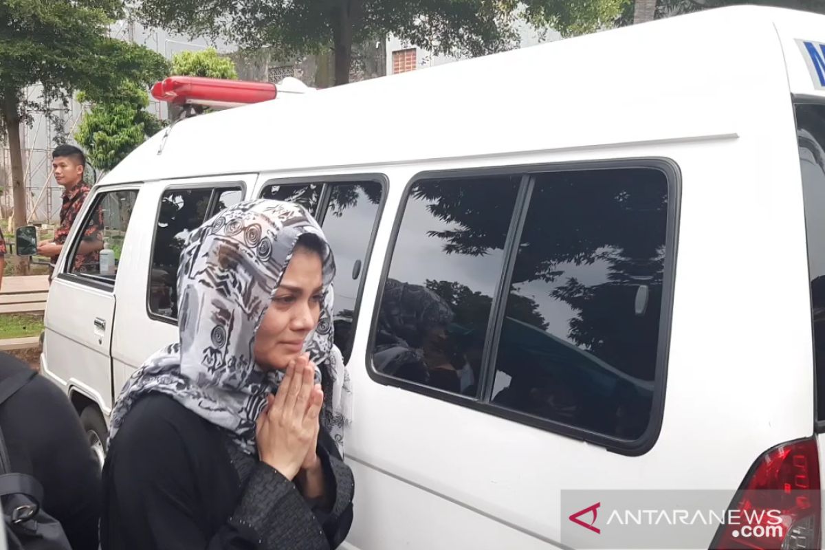 Intan RJ jelaskan kronologis meninggalnya sang suami