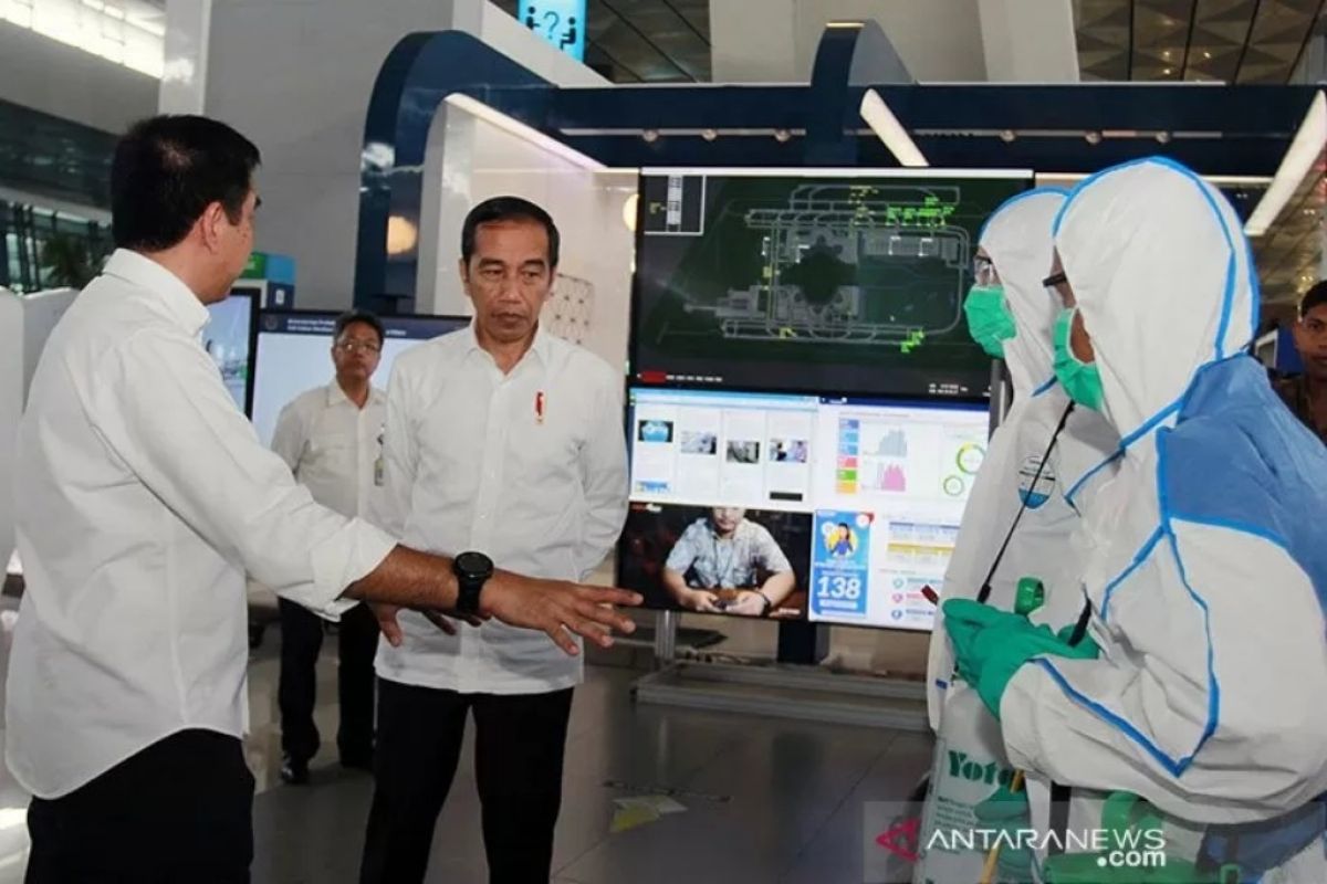 Jokowi and his ministers undergo COVID-19 tests on Sunday