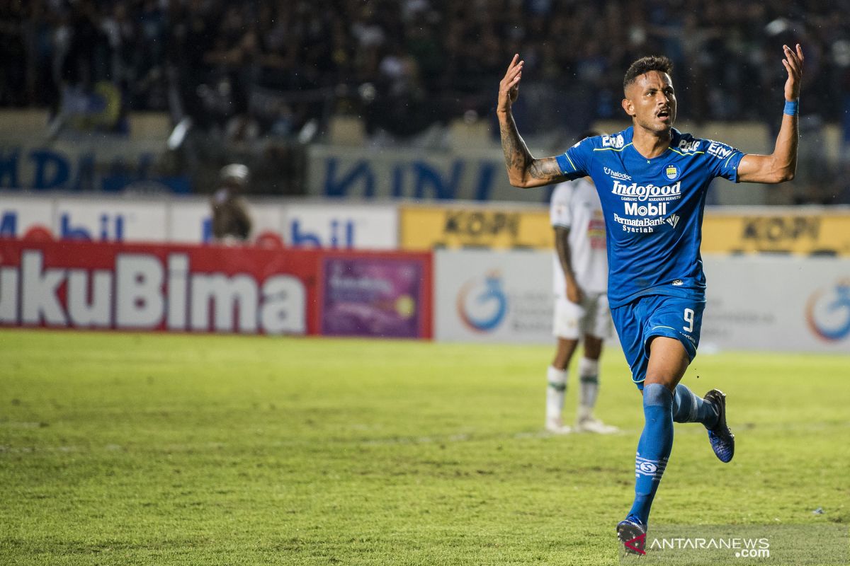 Penyerang Persib Wander Luiz konfirmasi positif tertular virus corona