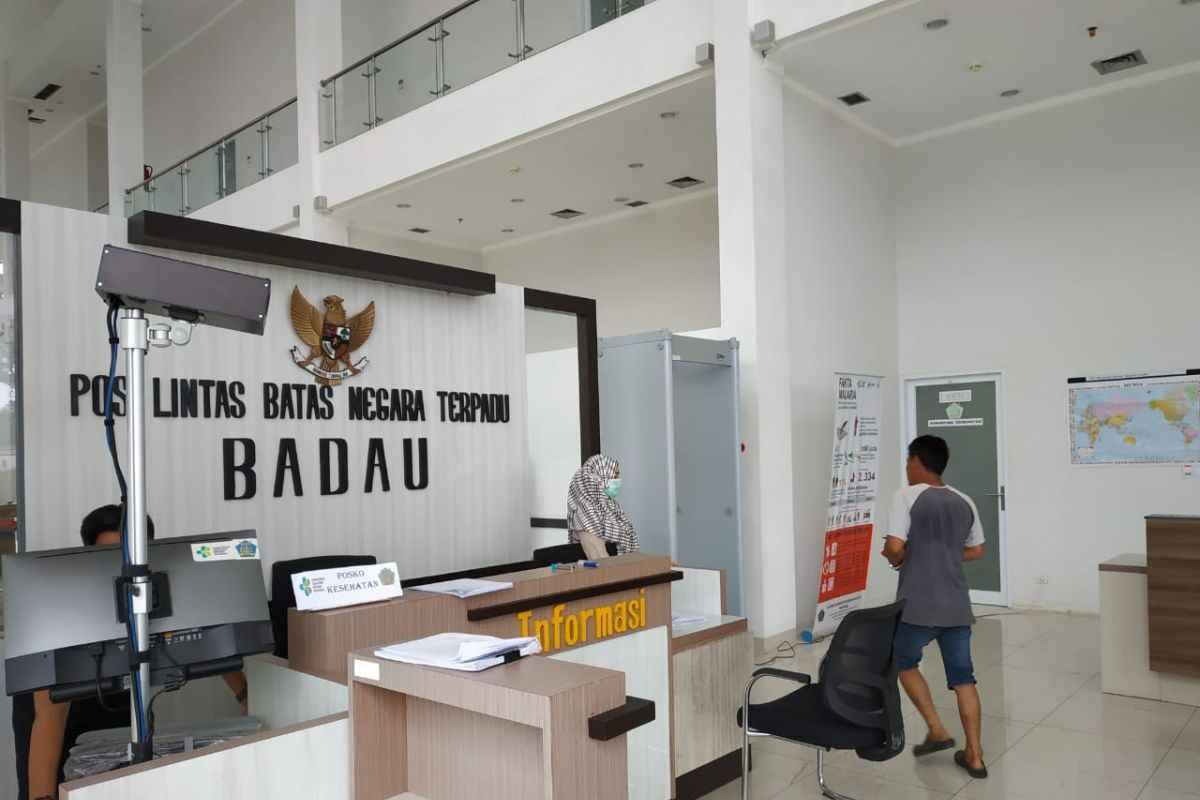 Pelayanan pelintas khusus di pintu negara Indonesia - Malaysia diperpanjang