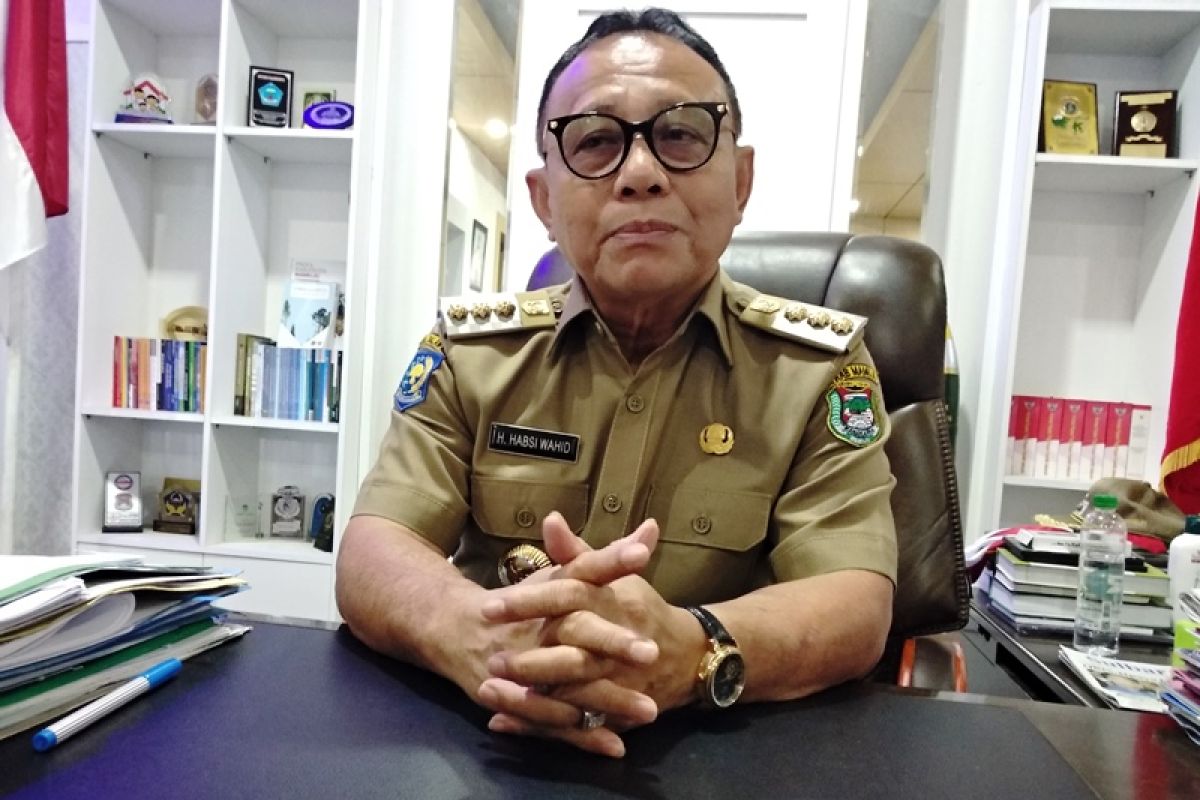 Bupati Mamuju larang ASN bepergian selama dua pekan ke depan