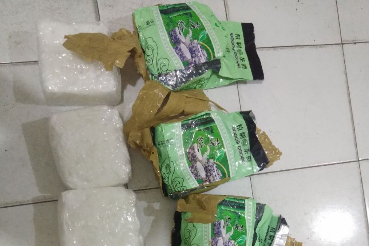 Indonesia thwarts smuggling of five-kg crystal meth from Malaysia