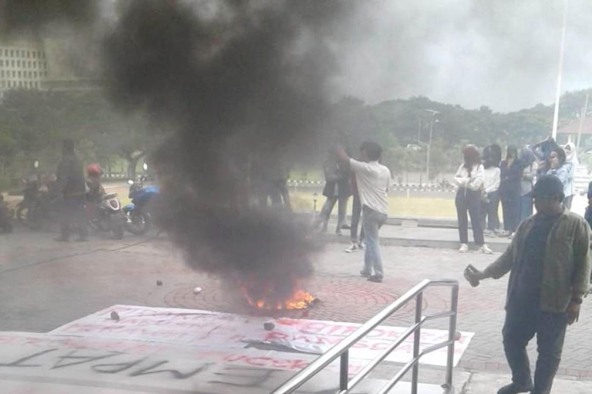 Unesa siapkan sanksi mahasiswa vandal