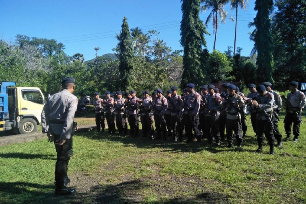Dari Sandosi Pulau Adonara, ratusan personel BKO ditarik