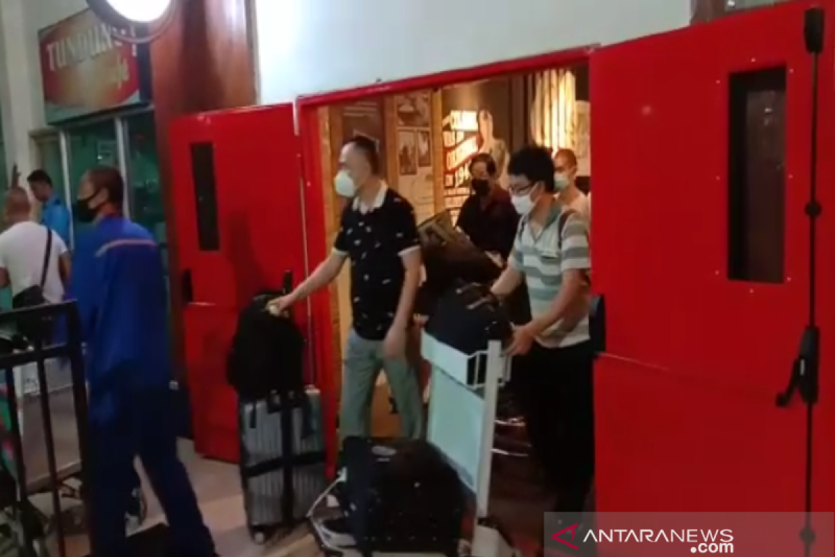 Kapolda: Video yang viral TKA di Bandara Haluoleo dari perpanjangan visa (vidio)
