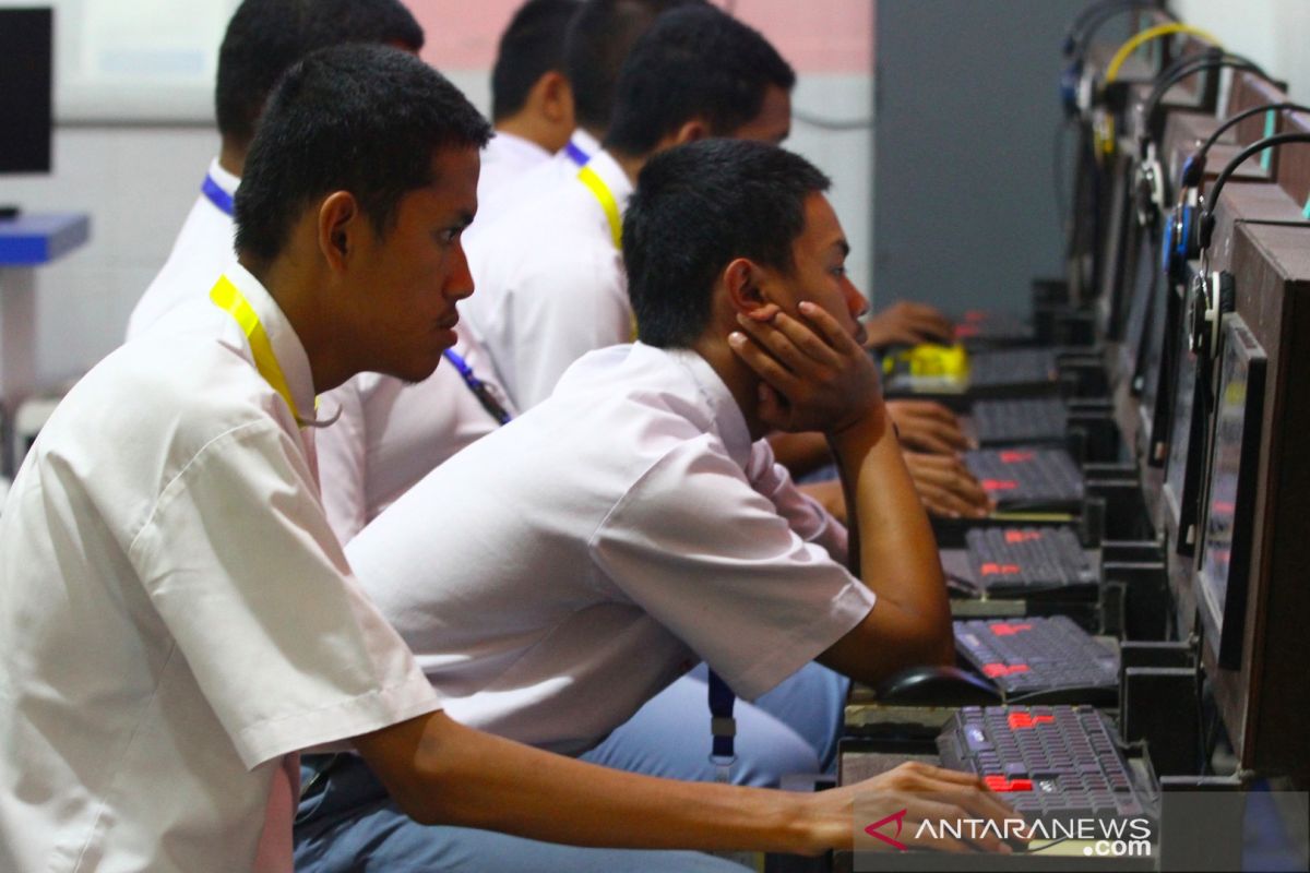 Ujian Nasional SMK ikuti protokol kesehatan