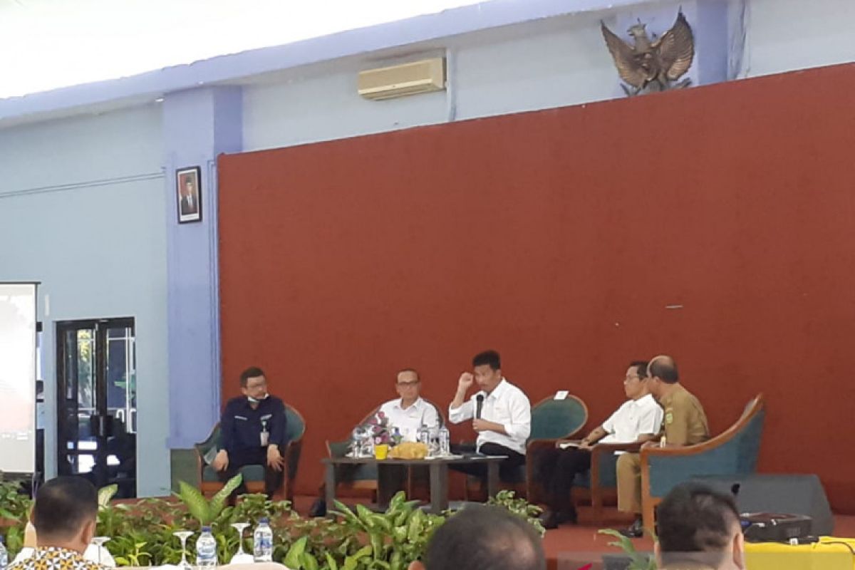 Seluruh aktivitas massal di Batam dibatalkan karena COVID-19