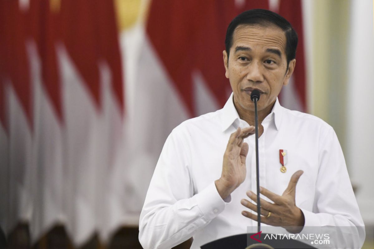 Presiden Jokowi minta penurunan harga minyak dunia dikalkulasi dampaknya