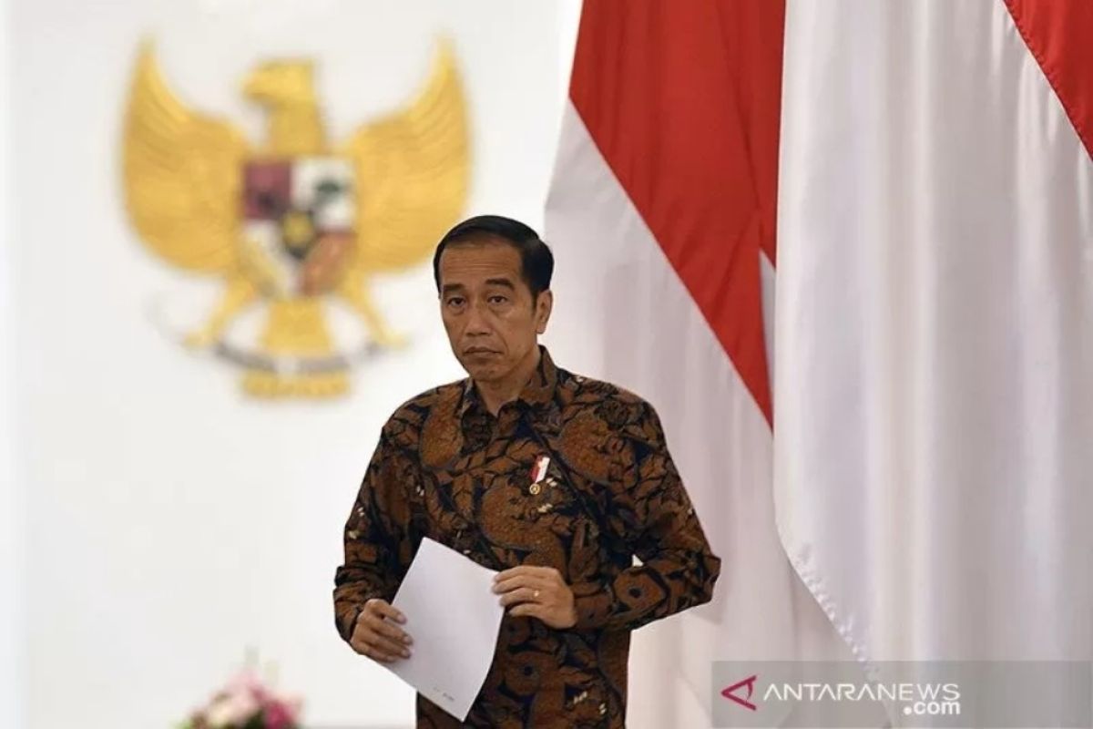 Presiden: daerah konsultasi ke BNPB tetapkan status corona