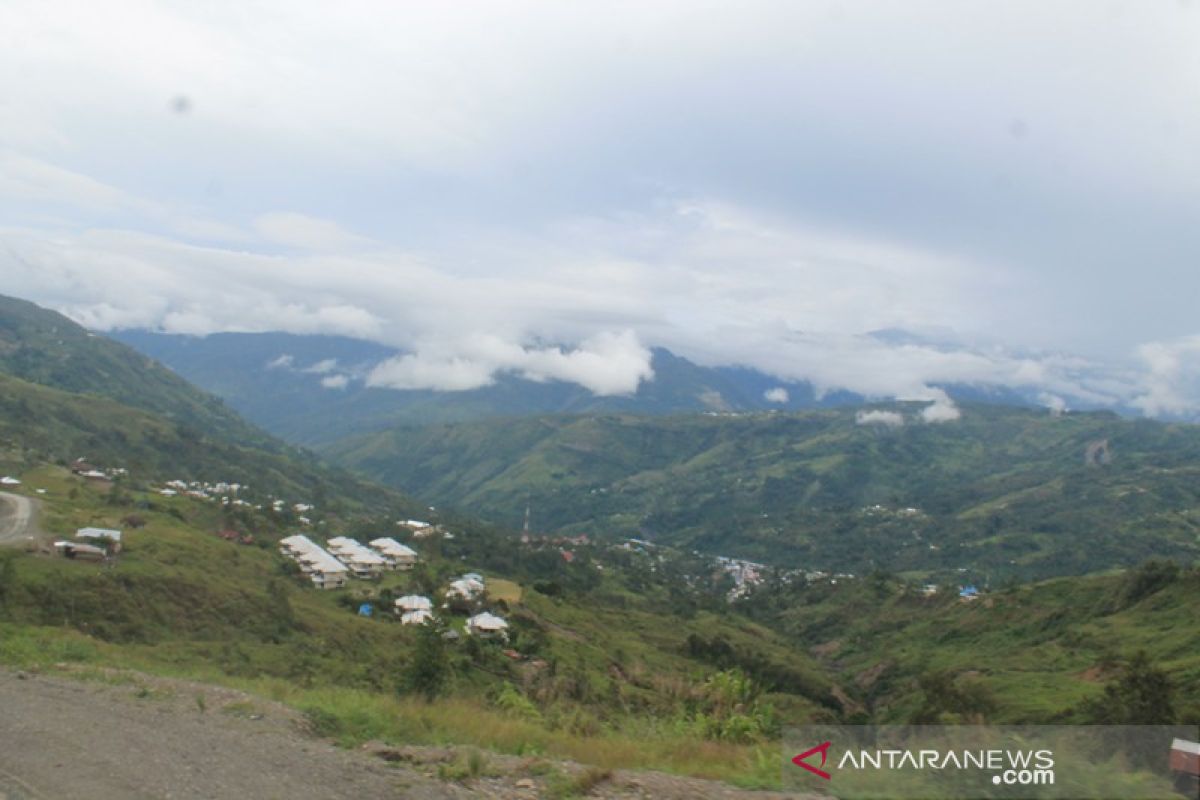 Papua's Tolikara residents asked to refrain from holding hands