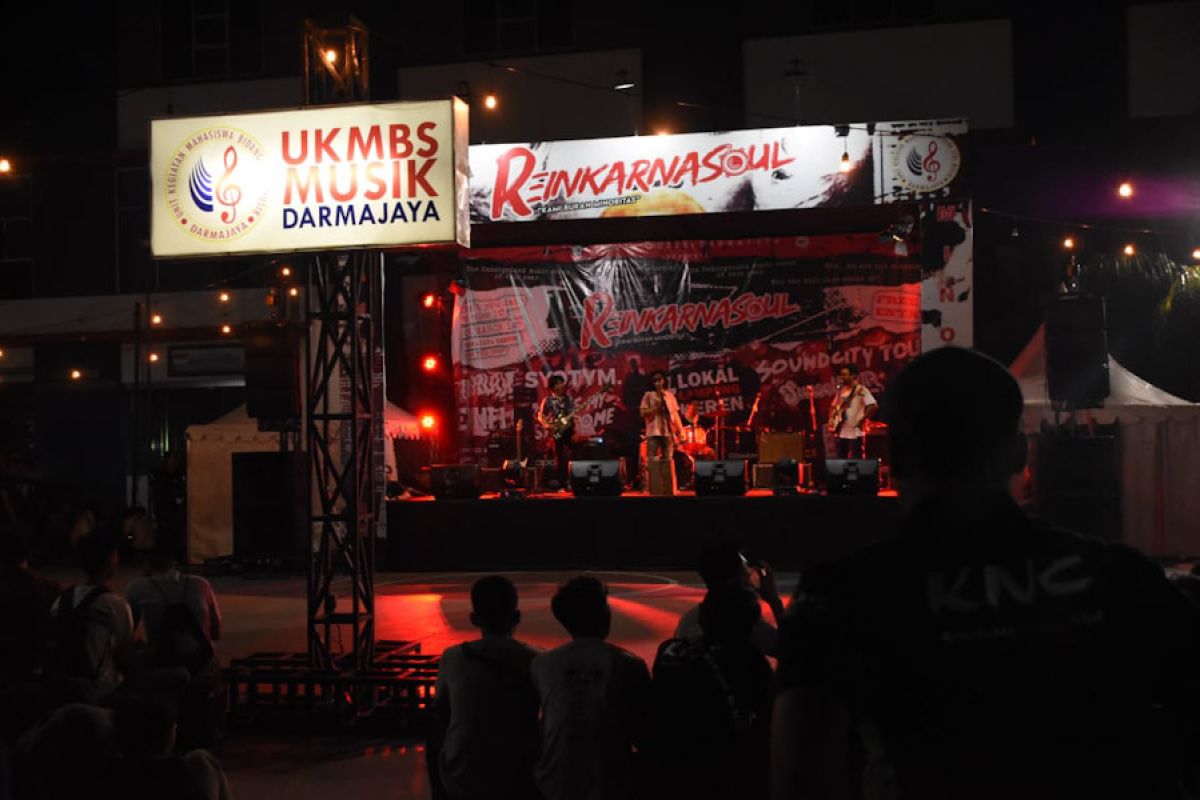 Local hero Lampung meriahkan Rainkarnasoul IV UKMBS musik Darmajaya