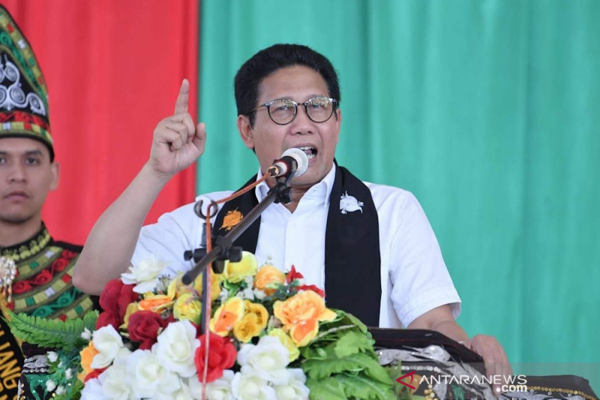 Menteri Halim minta warga desa Aceh waspada virus Corona