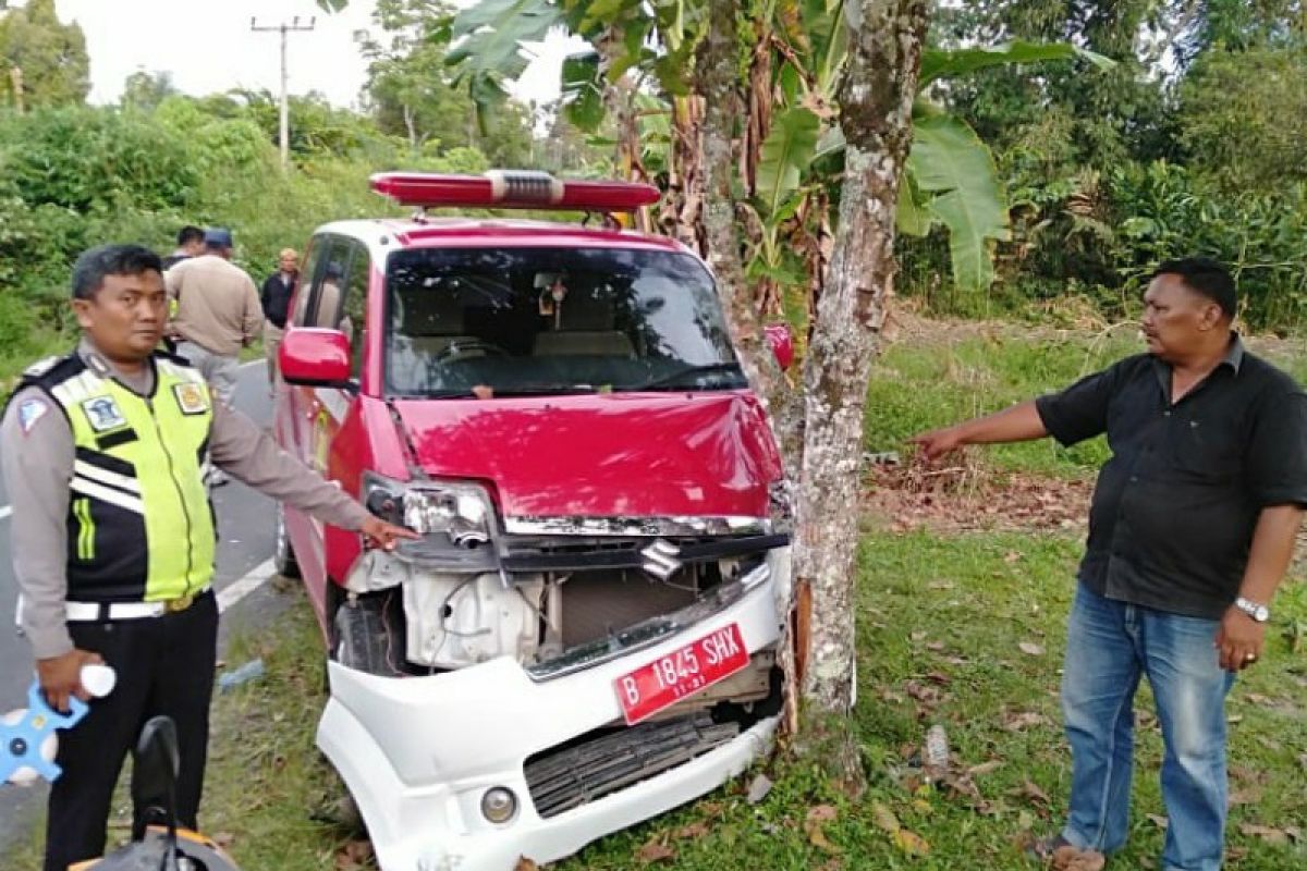 Tiga kendaraan tabrakan di Raya, satu tewas