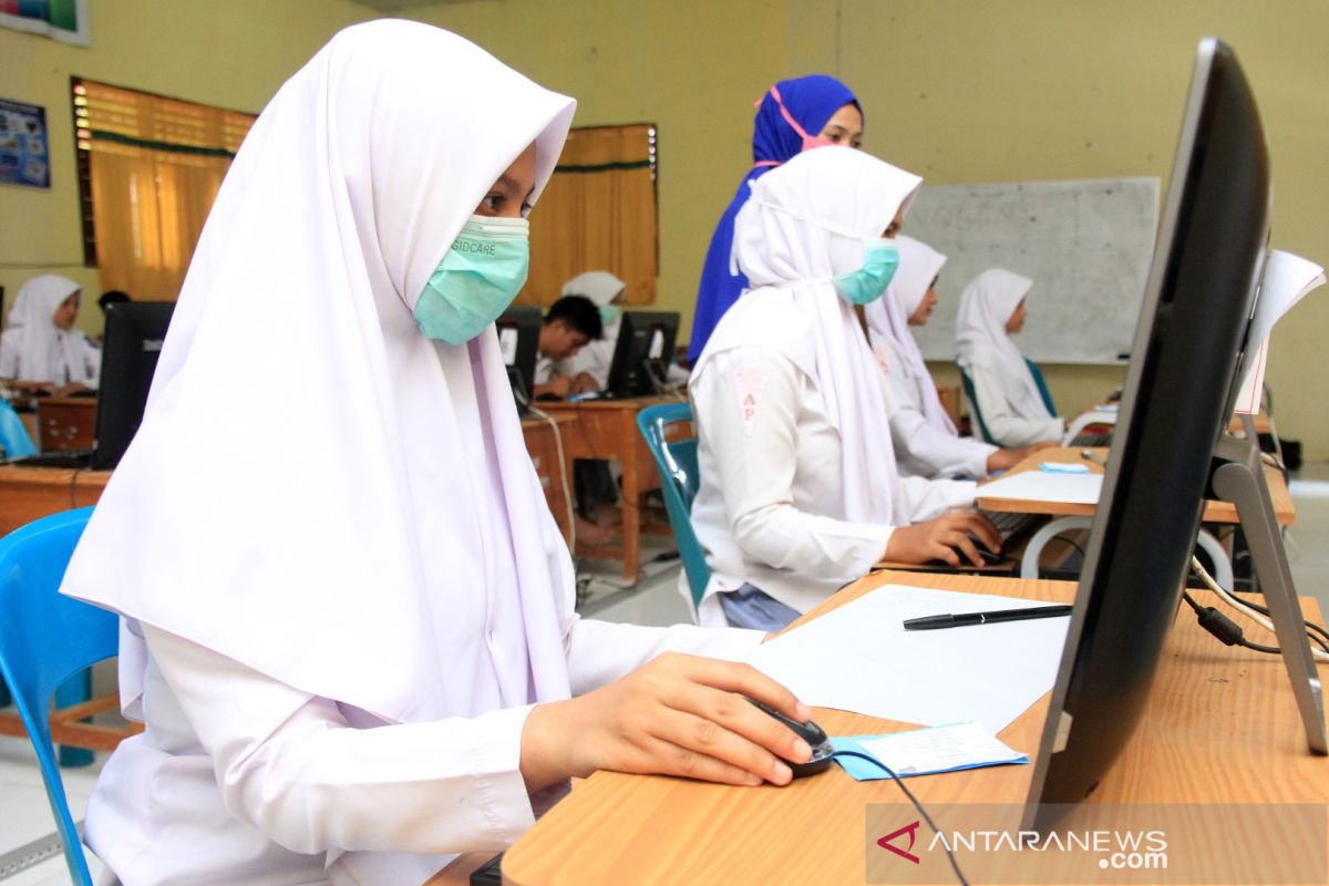 DPR-Kemendikbud sepakat pelaksanaan UN ditiadakan untuk lindungi siswa dari COVID-19