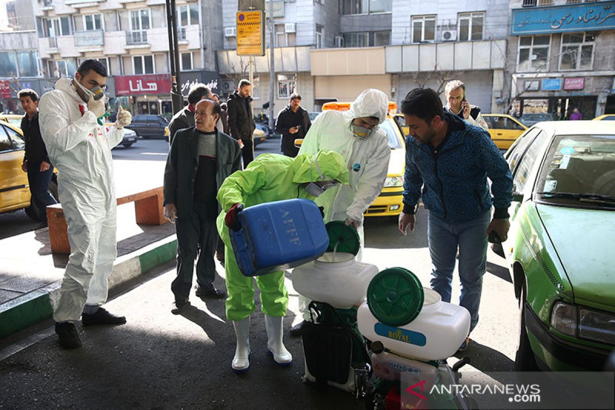Iran minta AS cabut sanksi karena persulit penanganan pandemi COVID-19