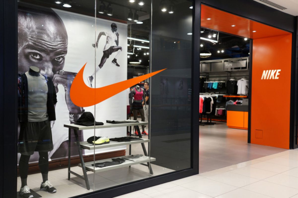 Nike store jakarta barat sale