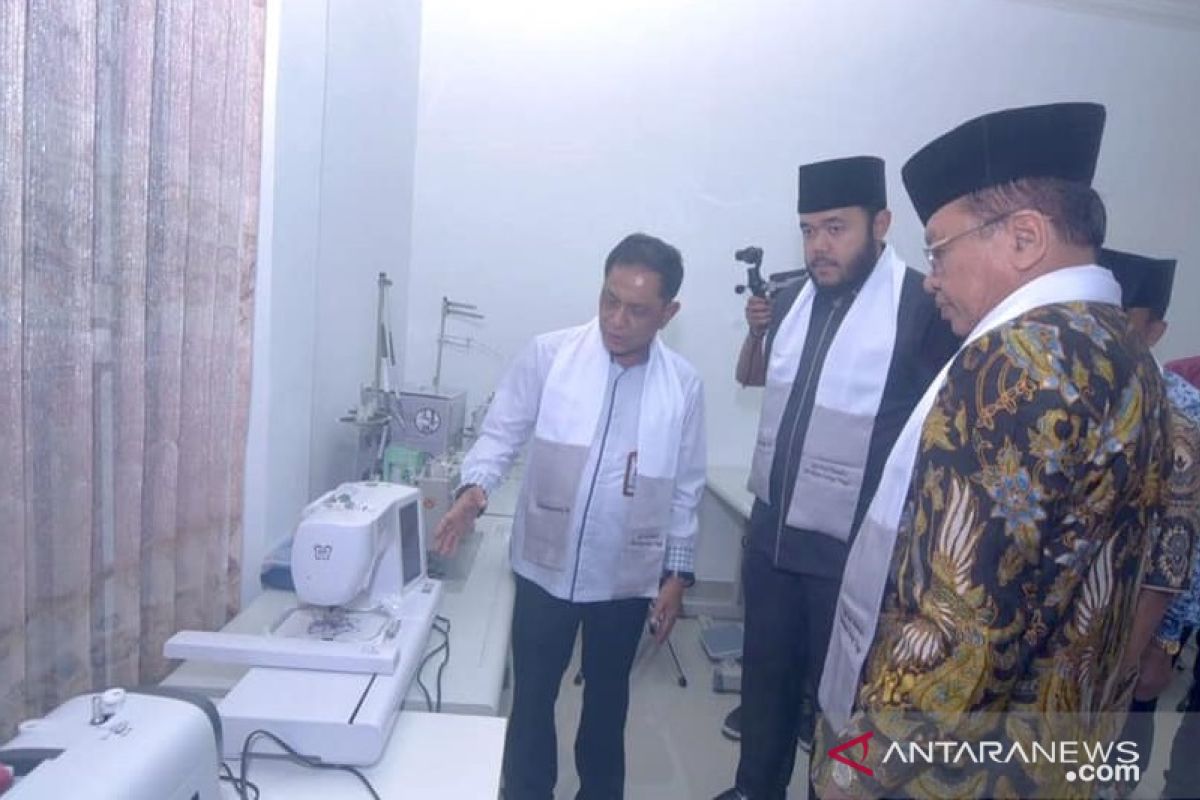 Gedung workshop menjahit kini tersedia di Pondok Pesantren Thawalib