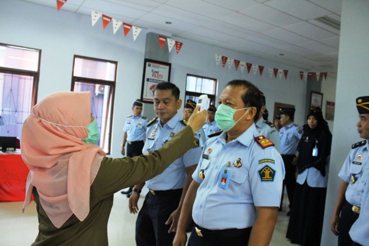 Kanwil Kemenkumham Sulbar sosialisasikan pencegahan dan penanganan COVID-19