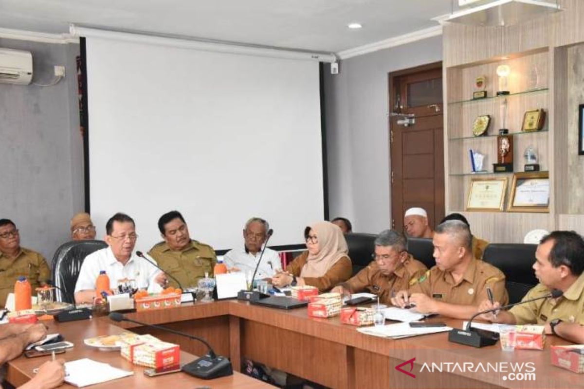 Antisipasi COVID-19, Bupati Tapsel instruksikan Puskesmas buka 24 jam