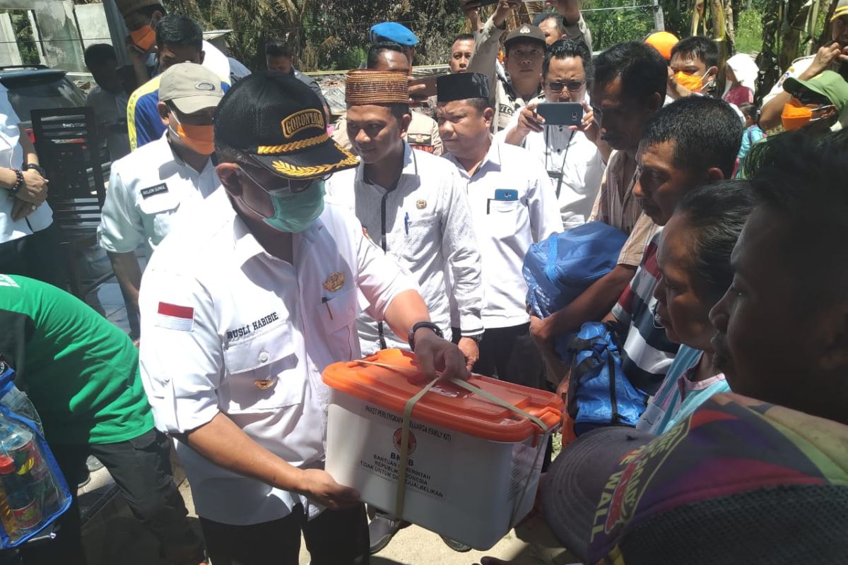 Pemprov Gorontalo salurkan bantuan kepada 29 korban kebakaran