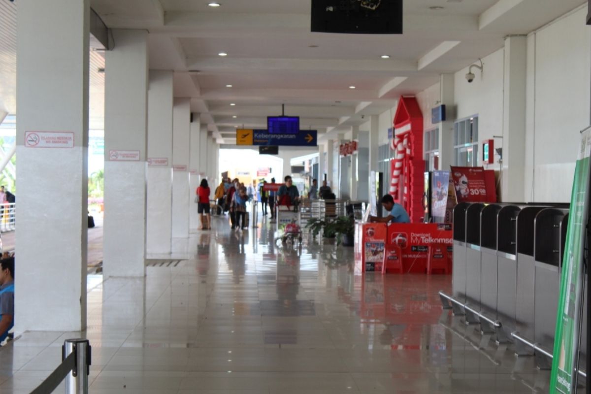 Bandara Lampung terapkan jaga jarak cegah penyebaran COVID-19