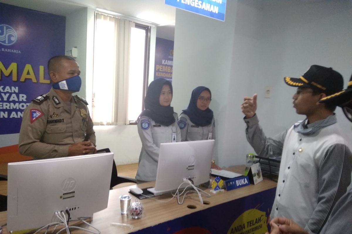 Dewan cek tempat layanan publik cegah peredaran Covid-19 di Banda Aceh