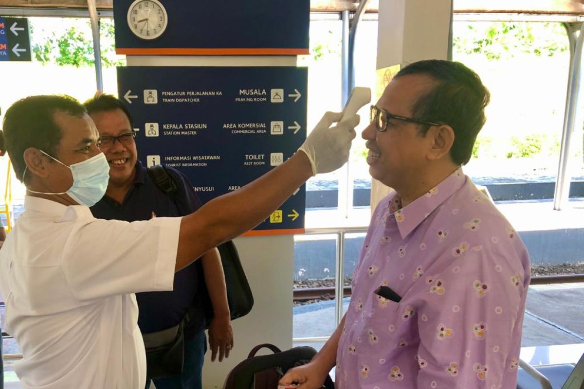 KAI Jember terapkan protokol  penanganan COVID-19 di stasiun