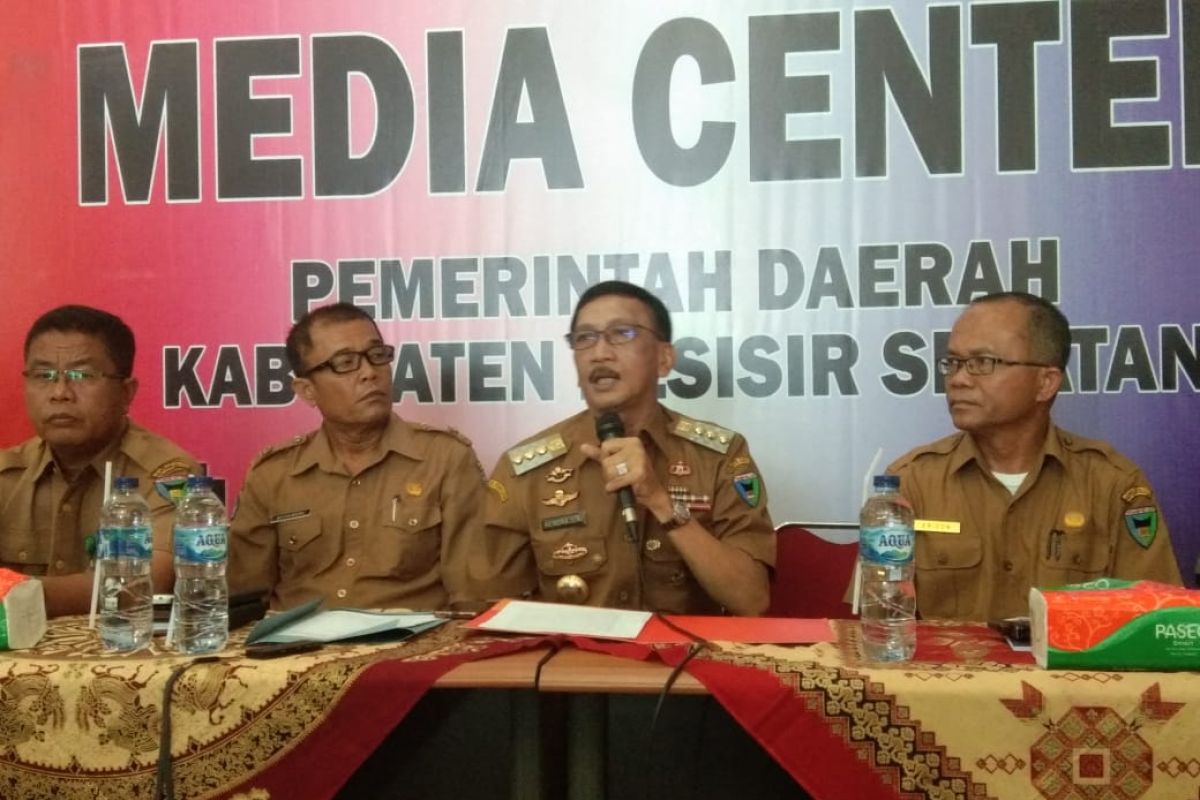 Bupati pastikan pelayanan publik di Pesisir Selatan berlangsung normal