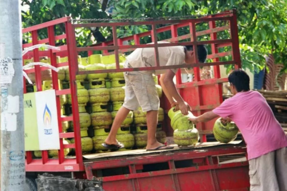 Minahasa Tenggara awasi  elpiji antisipasi dampak corona