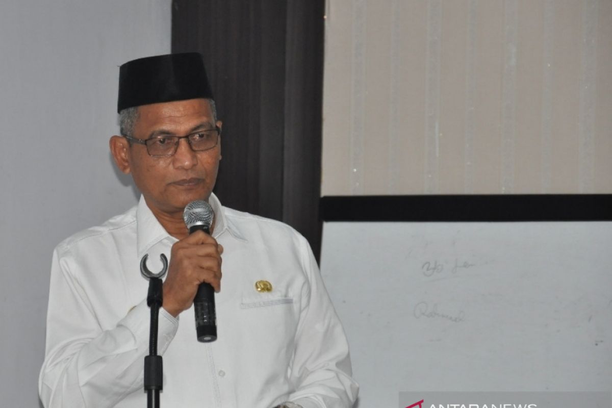 Bupati Nagan Raya imbau warga muslim tetap beribadah di masjid