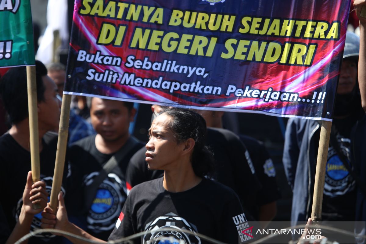 Jelang May Day, LIPI: mayoritas buruh sektor informal masih jauh dari sejahtera