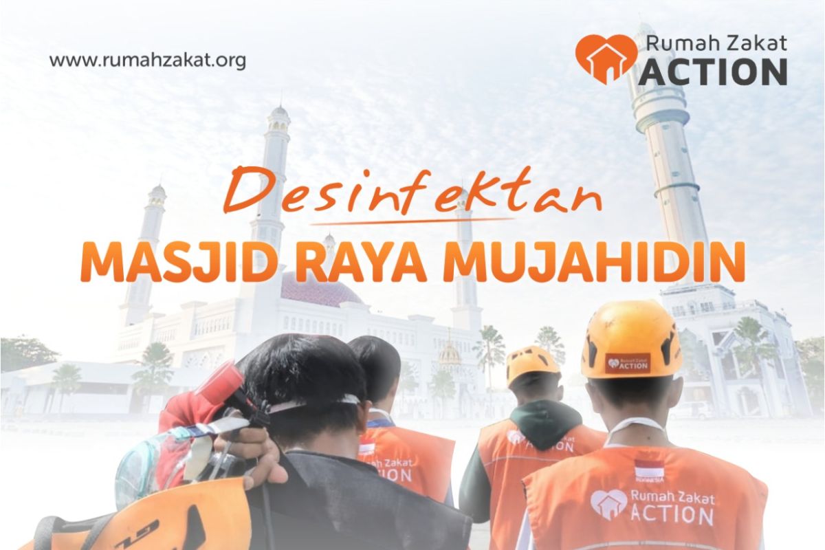 Rumah Zakat disinfektan Masjid Raya Mujahidin sebelum Jumatan