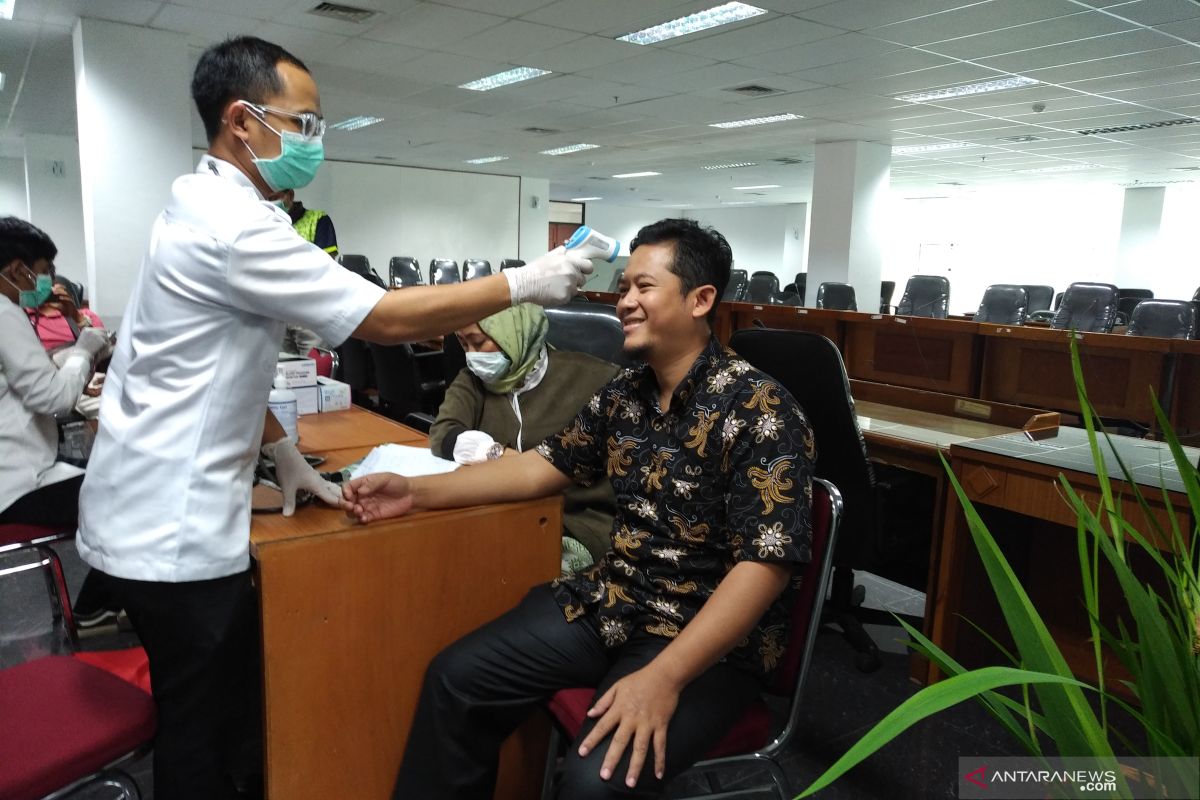 Cegah COVID-19, anggota DPRD Kota Bogor cek kesehatan