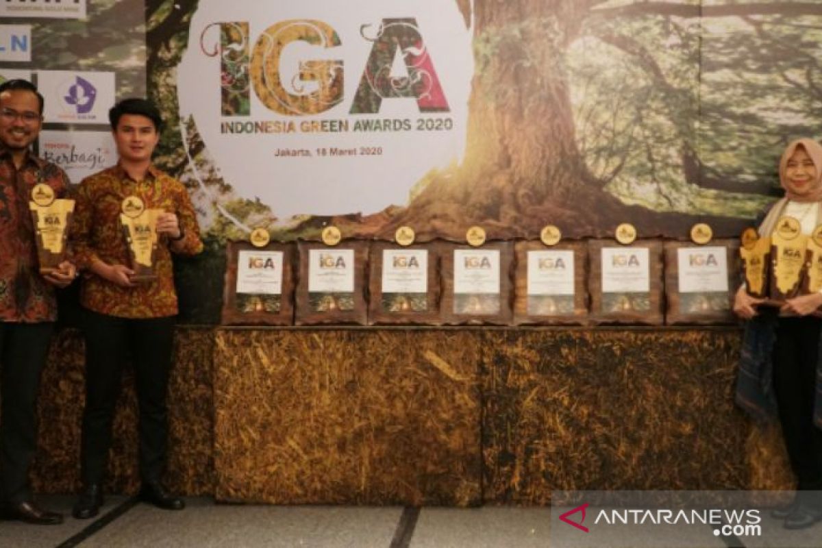 PLN Babel terima penghargaan IGA Award 2020