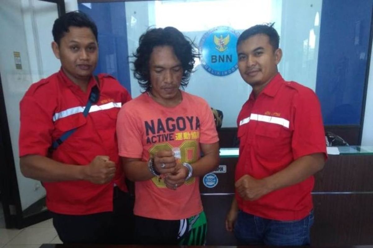 Pencari kayu bakar jual narkoba ditangkap BNN Samarinda