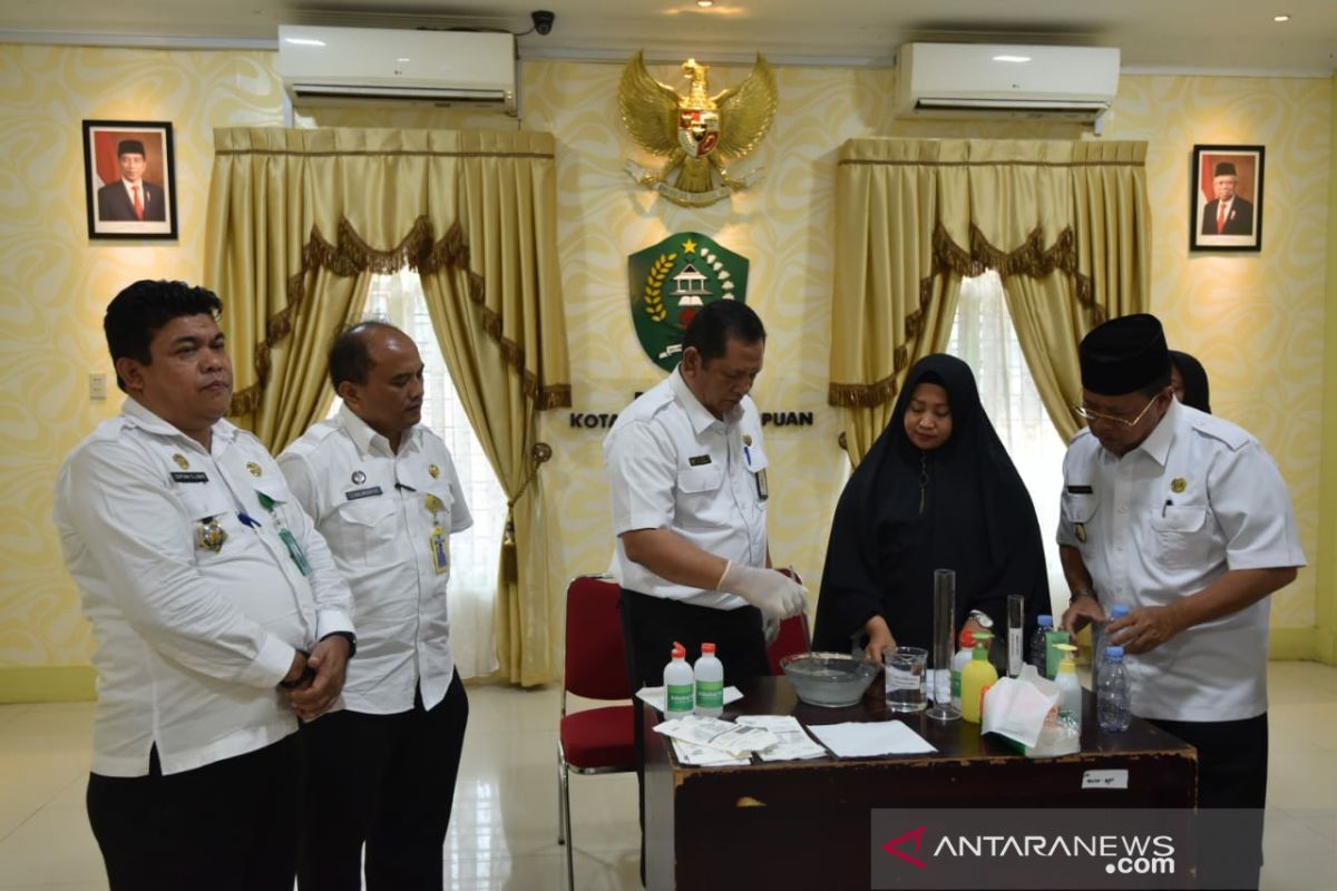 Wali Kota Padangsidimpuan sarankan masyarakat membuat Hand Sanitizer secara mandiri