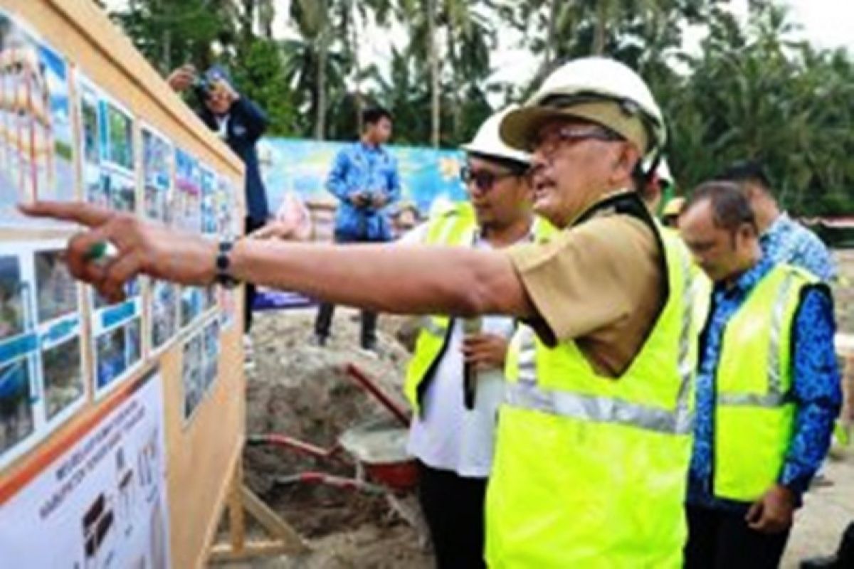 Bupati Pesisir Barat hadiri paripurna Raperda Pertanggungjawaban APBD 2019